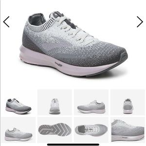 COPY - Brooks Levitate 2 size 10